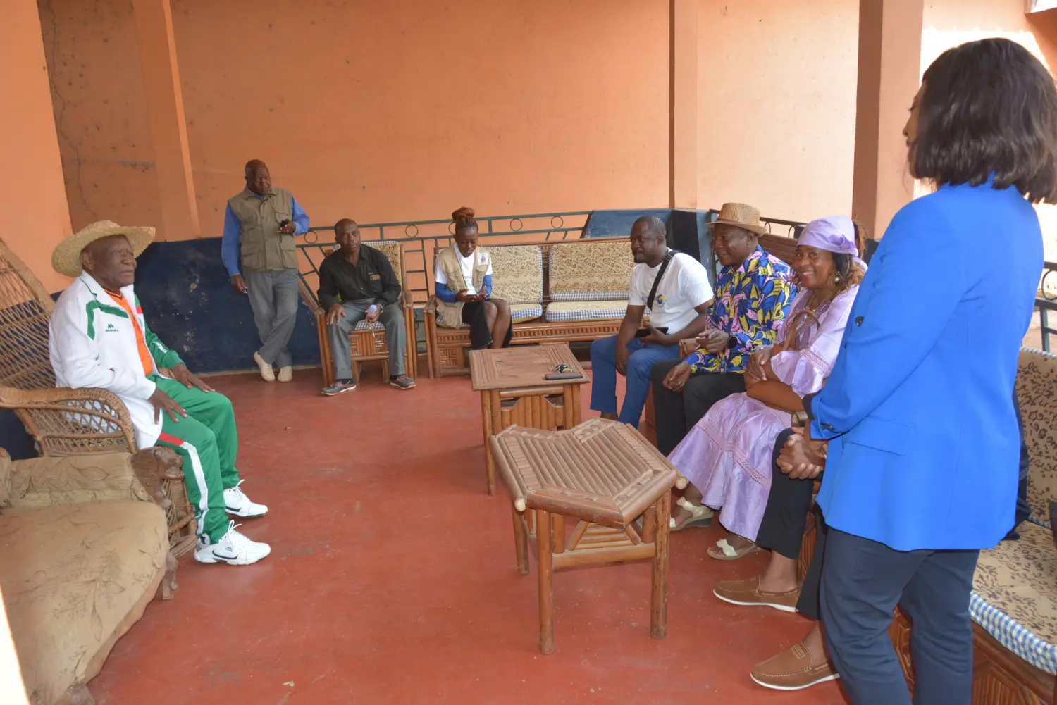 Actions of Hope e.V. – gemeinnützige Organisation – Aktion Schultische & Stühle für die ganz Kleinen